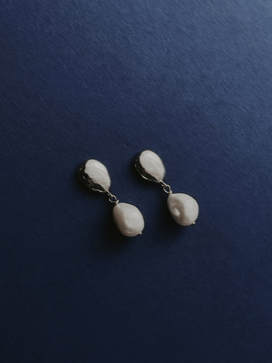 ANITA Pearl Earrings