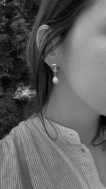 ANITA Pearl Earrings