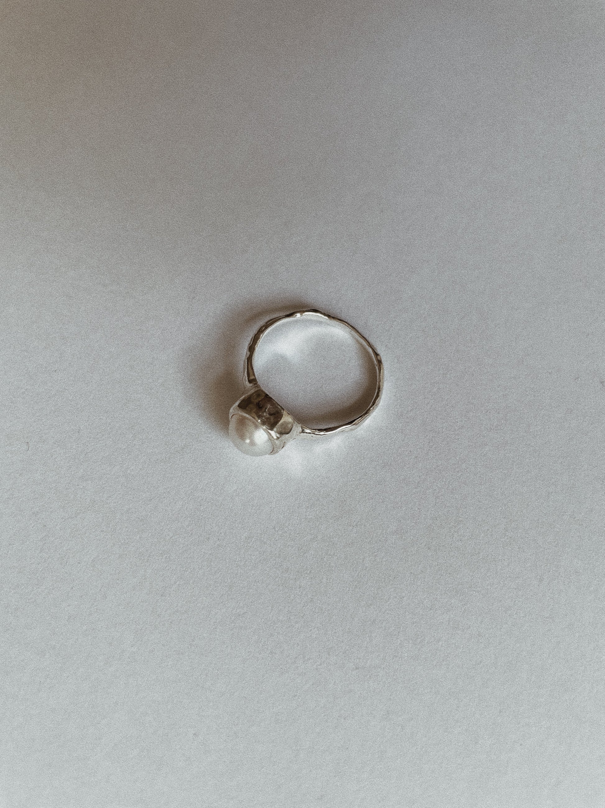 MOTI pearl ring
