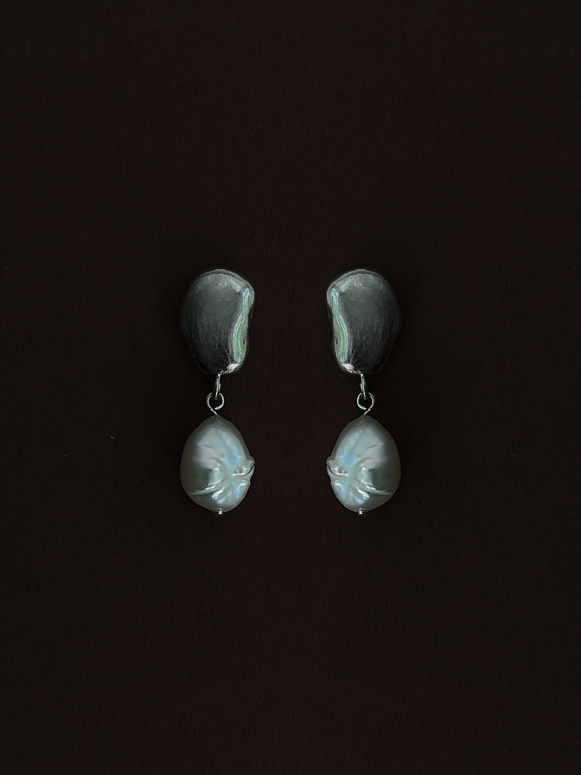ANITA Pearl Earrings